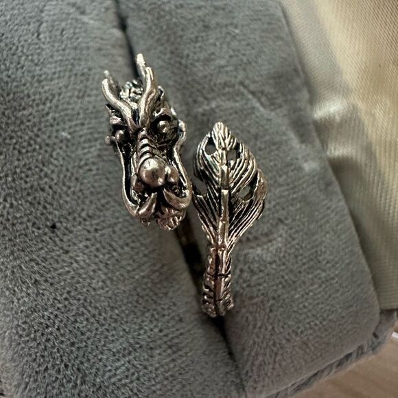 Vintage Dragon Ring 9.75 - Picture 4 of 7